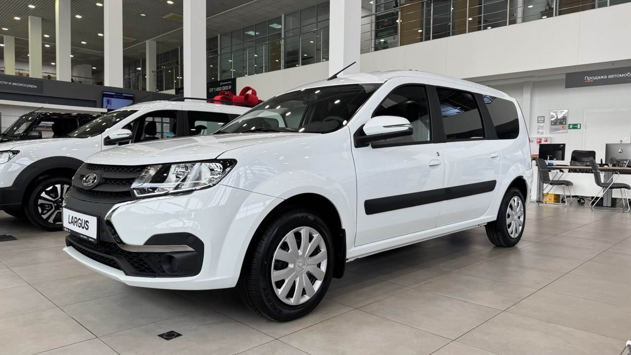LADA Largus универсал (7м) Комфорт
