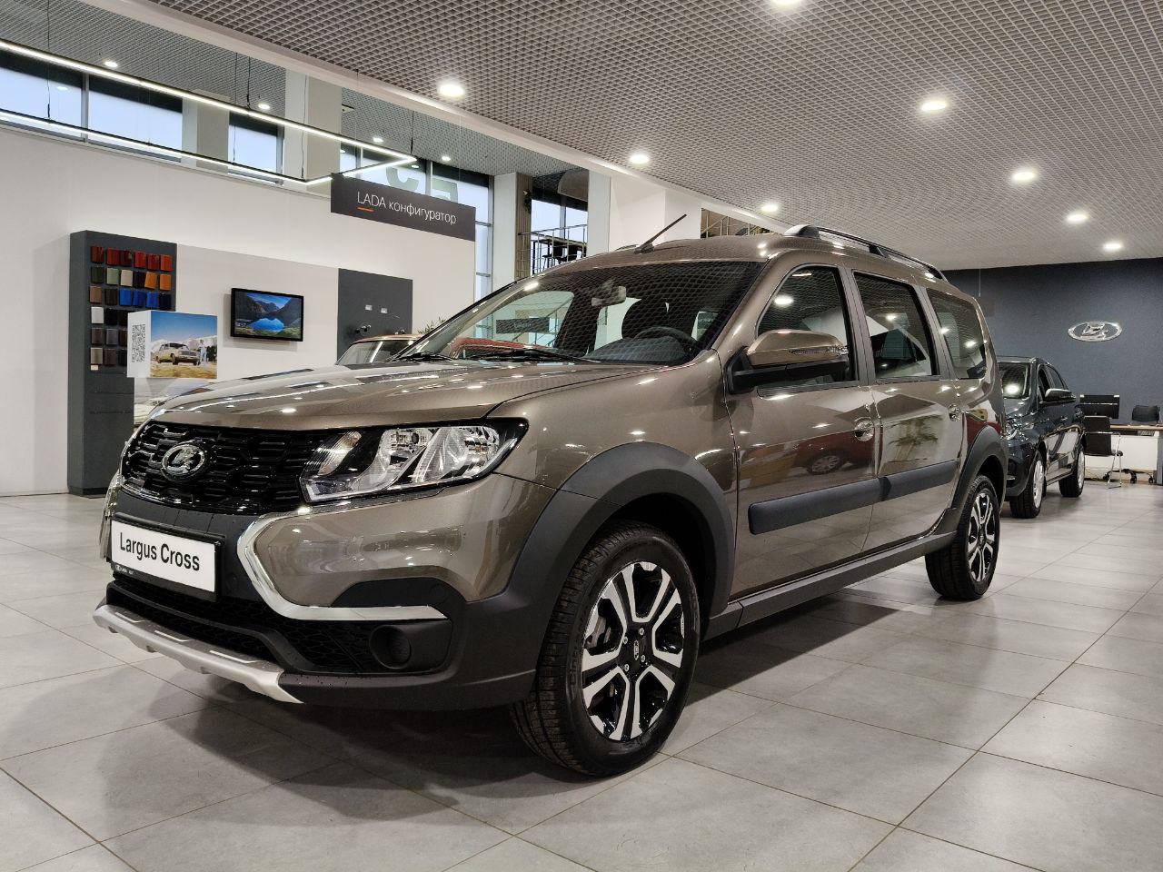 LADA Largus Cross (5м) Enjoy