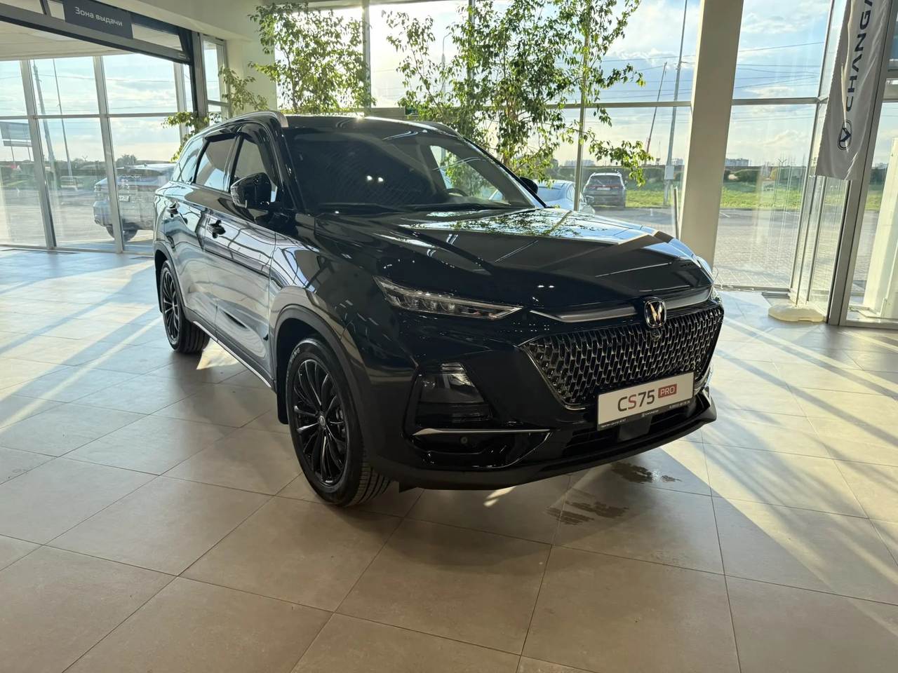 Changan CS75PRO 1.5T робот. Техно передний привод 7 мест 26 г.в.