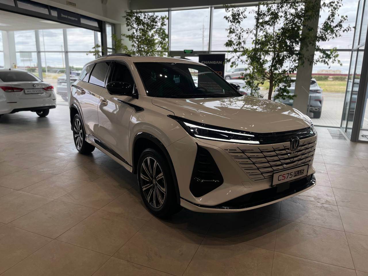 Changan CS75PLUS III 2,0 АКП Техно передний привод 25 г.в