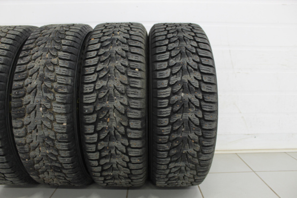 Колеса Kumho  Зима 215/55/18