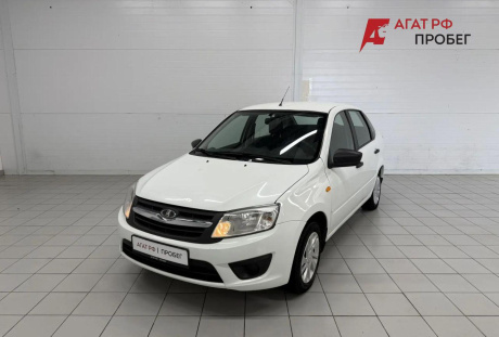 LADA Granta седан 2017 года с пробегом 98 084 км