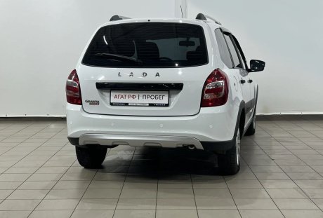 LADA Granta [Кросс] Cross 2023 года с пробегом 42 735 км, фото 6