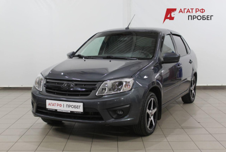 LADA Granta седан 2017 года с пробегом 211 488 км