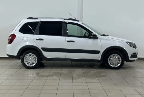 LADA Granta [Кросс] Cross 2023 года с пробегом 42 735 км, фото 4