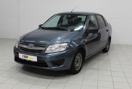 LADA Granta седан 2015 года с пробегом 83 566 км
