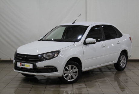 LADA Granta седан 2023 года с пробегом 57 989 км