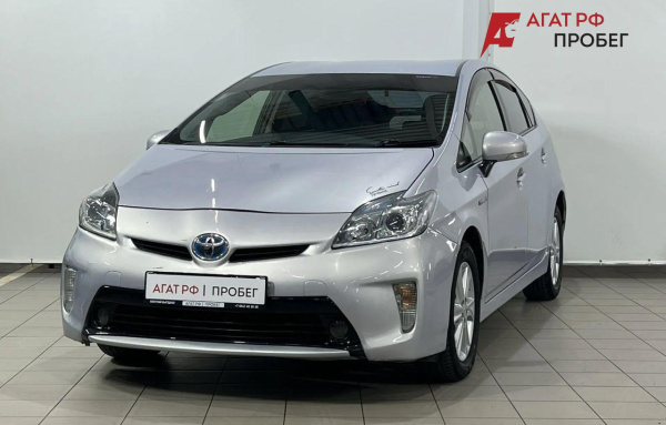 Toyota Prius ZVW41 2013 года с пробегом 200 404 км, фото 1