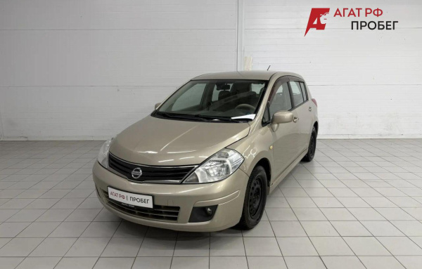 Nissan Tiida 2011 года с пробегом 160 768 км, фото 1