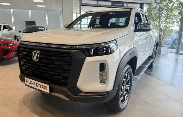 Changan HUNTERplus 2.0T 8АКП Люкс AT полный привод 26 г.в