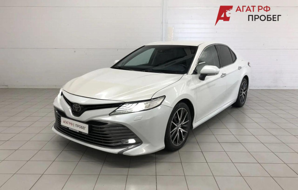 Toyota Camry 2018 года с пробегом 130 913 км, фото 1