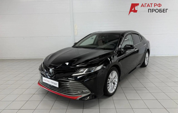 Toyota Camry 2019 года с пробегом 124 355 км, фото 1