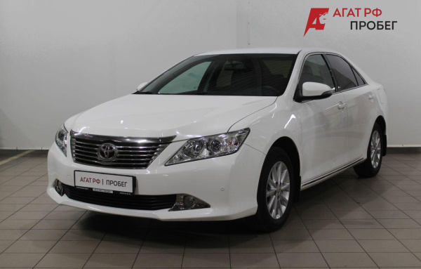 Toyota Camry 2014 года с пробегом 90 500 км, фото 1