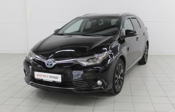 Toyota Auris 2016 года с пробегом 134 932 км, фото 1