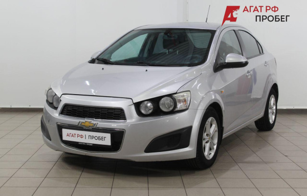 Chevrolet Aveo Hatchback 5 dr 2012 года с пробегом 181 097 км, фото 1