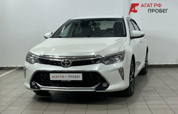 Toyota Camry 2017 года с пробегом 178 949 км, фото 1