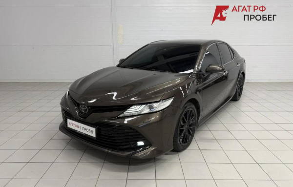 Toyota Camry 2019 года с пробегом 170 000 км, фото 1