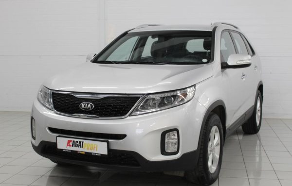 Kia Sorento 2014 года с пробегом 190 521 км, фото 1
