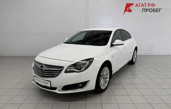 Opel Insignia 2014 года с пробегом 158 369 км, фото 1