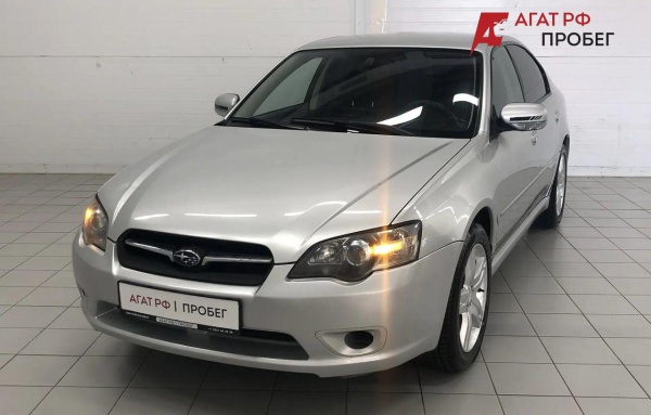 Subaru Legacy 2004 года с пробегом 264 549 км, фото 1