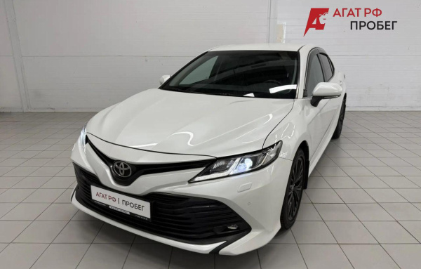 Toyota Camry 2020 года с пробегом 84 710 км, фото 1