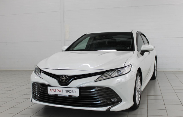 Toyota Camry 2019 года с пробегом 113 349 км, фото 1