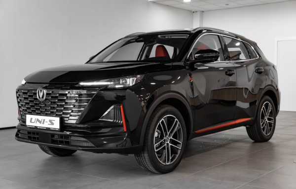 Changan UNI-S 1.5T робот. Техно 25 г.в