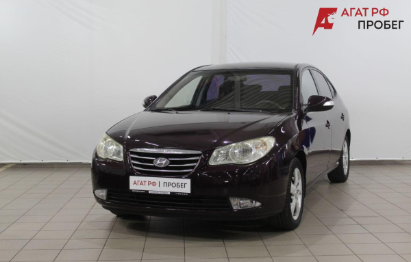 Hyundai Elantra 2010 года с пробегом 207 320 км, фото 1