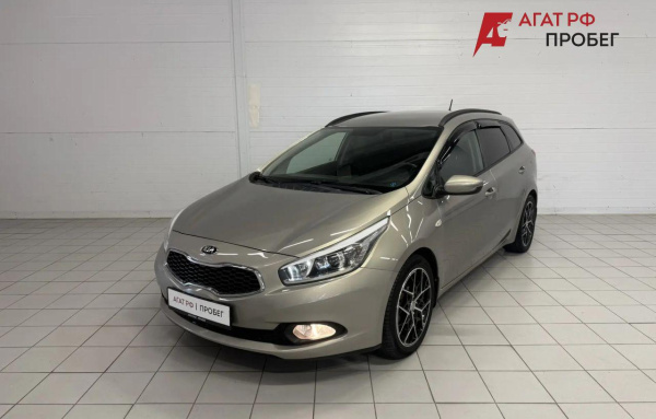 Kia Cee'd 2013 года с пробегом 139 374 км, фото 1