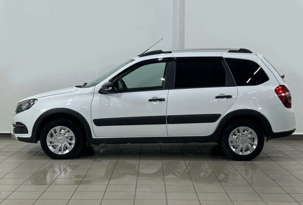 LADA Granta [Кросс] Cross 2023 года с пробегом 42 735 км, фото 9